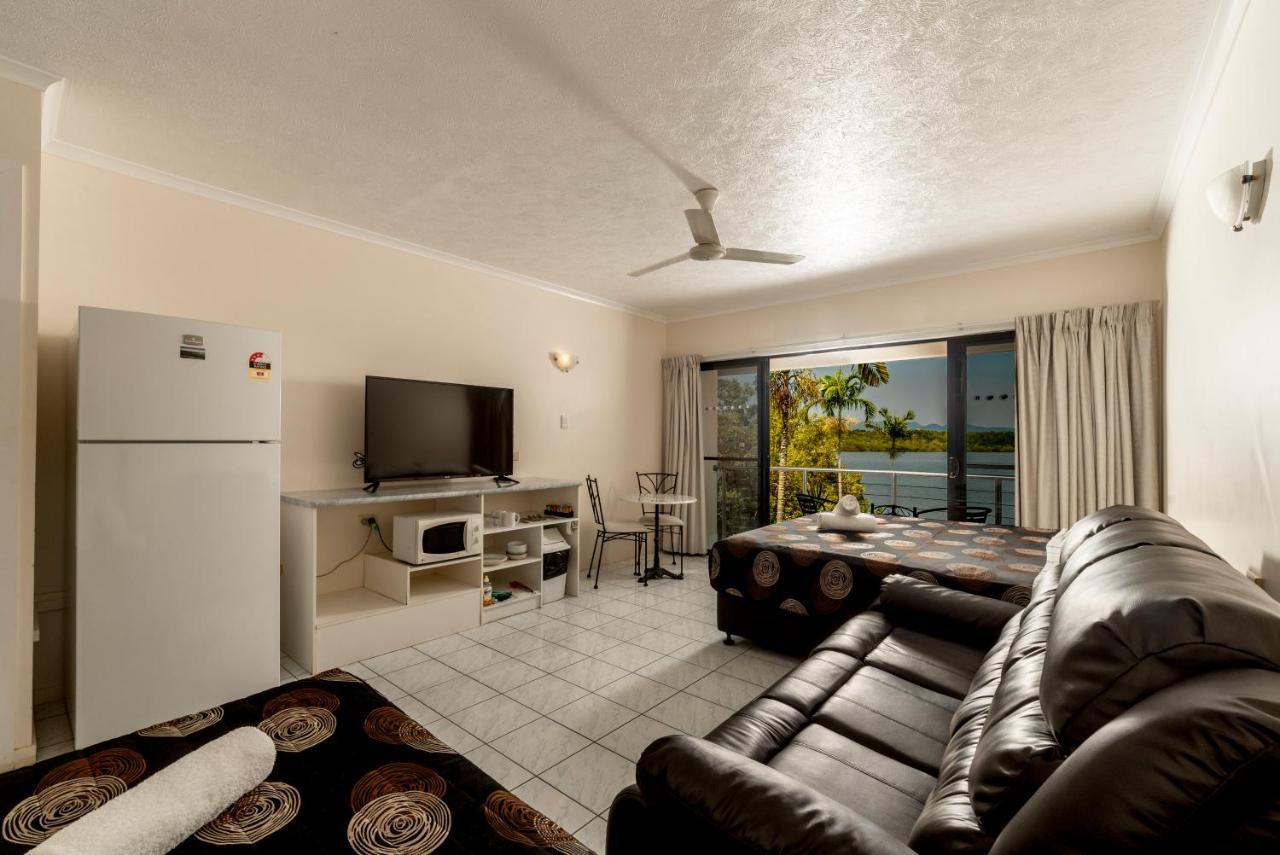 Hinchinbrook Marine Cove Resort Lucinda Exterior photo